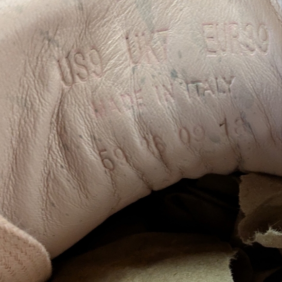 Greats Brooklyn Royale Pink Perforated Sneakers Size 9 - Picture 8 of 10